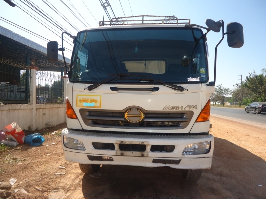 ขายรถกระบะบรรทุกมีข้างเสริม คอกเกษตร ปี47 ยางเต็ม รถสวย เอกสารครบพร้อมโอนสนใจดูรถก่อน