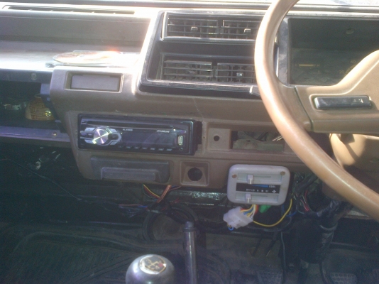 ขายรถตู้เล็ก DAIHATSU รุ่นD1000  โทร 083-901-9294