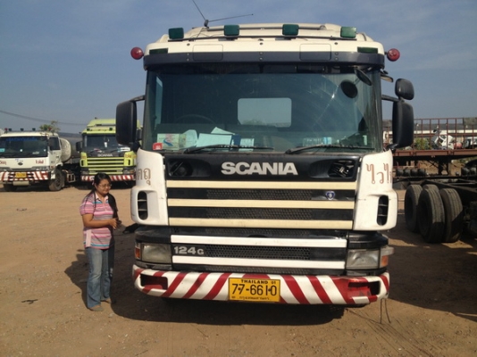 ขายหัวลาก SCANIA 124G เครื่อง 6 สูบ 360 แรงม้า สี ขาว เพลาหลังยกได้ระบบไฮดรอลิค สภาพสวยๆใช้งานได้เลยรถพร้อมใช้งานครับ