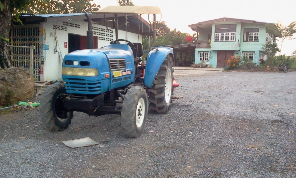 ขายแชม์42แรง2เพลาพร้อมผาน6ตราช้าง