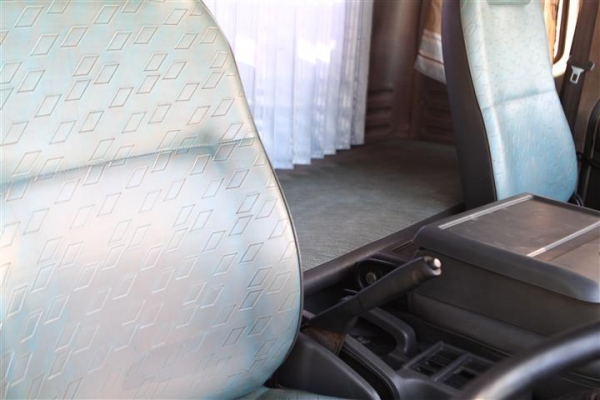 ขายรถบรรทุก6ล้อติดเครน !รถออกห้างแท้!