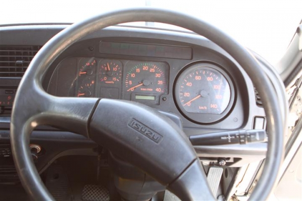 ขายรถบรรทุก6ล้อติดเครน !รถออกห้างแท้!