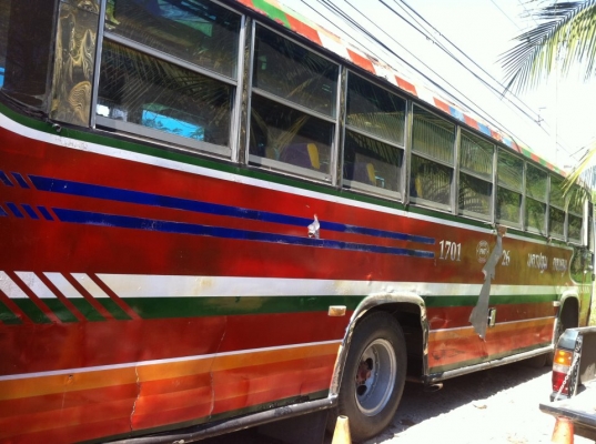 ขายbus. 50ที่นั่ง เครื่องอิซูซุ แคซซีดีไม่ผุเอกสารพร้อมโอน ราคา350000บาทสนใจติดต่อคุณเก่ง 0841609774