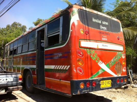 ขายbus. 50ที่นั่ง เครื่องอิซูซุ แคซซีดีไม่ผุเอกสารพร้อมโอน ราคา350000บาทสนใจติดต่อคุณเก่ง 0841609774