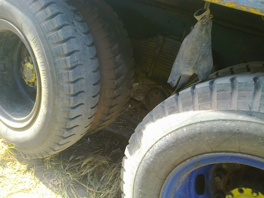 HINO F17 - 185 HP HO7C ล่องสิบล้อเพลาเดียว หัวสิงห์ไฮเทคสภาพสวย เครื่องแน่นดีไม่มีเยิ้มลงเล่มครบถูกต้อง ภายในเก๋งครบ แอร์ พวงมาลัยเพาเวอร์ ช่วงล่างคัชซีไม่มีบวม เอกสารทะเบียนลงเล่มครบถูกต้องพร้อมโอนครับ