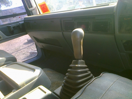 HINO F17 - 185 HP HO7C ล่องสิบล้อเพลาเดียว หัวสิงห์ไฮเทคสภาพสวย เครื่องแน่นดีไม่มีเยิ้มลงเล่มครบถูกต้อง ภายในเก๋งครบ แอร์ พวงมาลัยเพาเวอร์ ช่วงล่างคัชซีไม่มีบวม เอกสารทะเบียนลงเล่มครบถูกต้องพร้อมโอนครับ