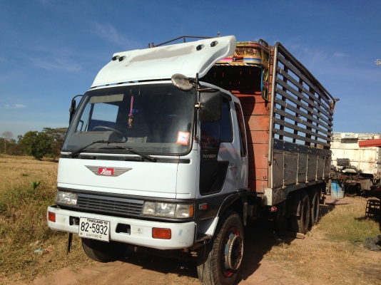 HINO F17 - 185 HP HO7C ล่องสิบล้อเพลาเดียว หัวสิงห์ไฮเทคสภาพสวย เครื่องแน่นดีไม่มีเยิ้มลงเล่มครบถูกต้อง ภายในเก๋งครบ แอร์ พวงมาลัยเพาเวอร์ ช่วงล่างคัชซีไม่มีบวม เอกสารทะเบียนลงเล่มครบถูกต้องพร้อมโอนครับ