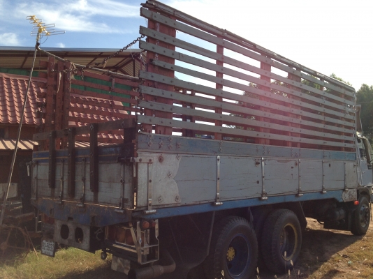 HINO F17 - 185 HP HO7C ล่องสิบล้อเพลาเดียว หัวสิงห์ไฮเทคสภาพสวย เครื่องแน่นดีไม่มีเยิ้มลงเล่มครบถูกต้อง ภายในเก๋งครบ แอร์ พวงมาลัยเพาเวอร์ ช่วงล่างคัชซีไม่มีบวม เอกสารทะเบียนลงเล่มครบถูกต้องพร้อมโอนครับ