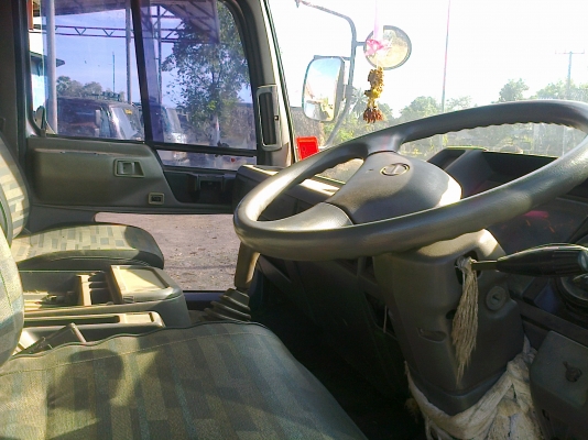 HINO F17 - 185 HP HO7C ล่องสิบล้อเพลาเดียว หัวสิงห์ไฮเทคสภาพสวย เครื่องแน่นดีไม่มีเยิ้มลงเล่มครบถูกต้อง ภายในเก๋งครบ แอร์ พวงมาลัยเพาเวอร์ ช่วงล่างคัชซีไม่มีบวม เอกสารทะเบียนลงเล่มครบถูกต้องพร้อมโอนครับ