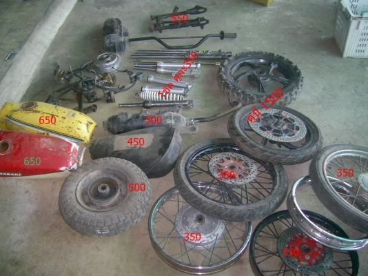 ขายเครื่องและอะไหล่มอไซค์หลายรายการ ขายกันถูกๆ