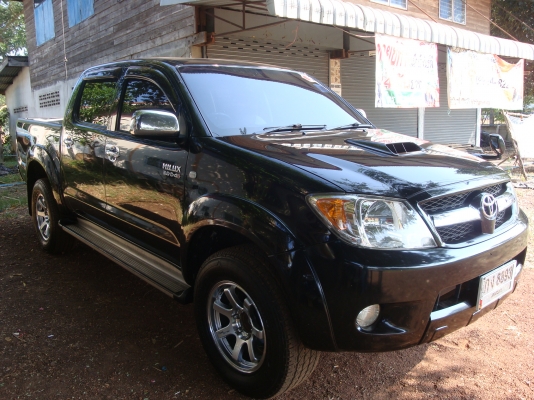 ขายด่วน  วีโก้ พรีรันเนอร์ 4 ประตู 3.0E