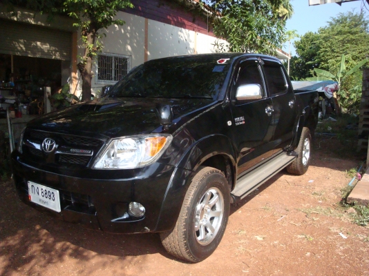 ขายด่วน  วีโก้ พรีรันเนอร์ 4 ประตู 3.0E