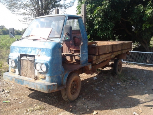 ขายด่วน รถอีแต๋นม้ากระโดด TOYOTA HILUX LN40 ทั้งเครื่องทั้งคัชซีเป็นของม้ากระโดด หัวเก๋งโครงเหล็กสภาพดีไม่ผุพร้อมใช้งาน เครื่องแรงดีกำลังไม่ตก ช่วงล่างคัชซีไม่มีผุ ยางสภาพ 60\% พร้อมบรรทุกพร้อมใช้งานครับ