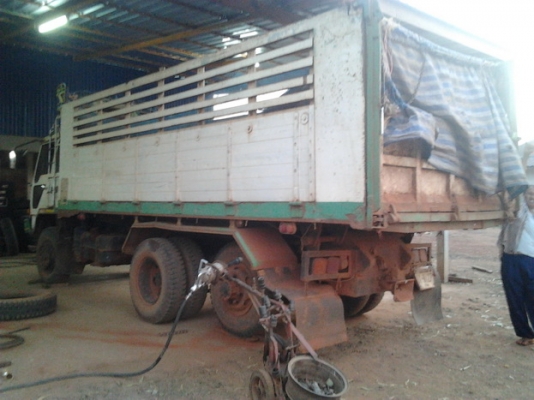 MITSUBISHI FUSO FN215 เครื่อง 260 HP EK100 รถพ่วงแม่+ลูก ลูก 2 คานดั๊มพ์ แม่กระบะดั๊มพ์มิเนียม 12 ตันสภาพสวย ช่วงล่างของ FN527 เพลาบุ๋ม ลูก 2 คานกระบะดั๊มพ์เหล็กสภาพสวยไม่มีผุ เครื่องวางใหม่อย่างดีลงเล่มถูกต้อง ภายในเก๋งสวยครบ พวงมาลัยเพาเวอร์ ช่วง