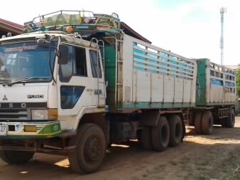 MITSUBISHI FUSO FN215 เครื่อง 260 HP EK100 รถพ่วงแม่+ลูก ลูก 2 คานดั๊มพ์ แม่กระบะดั๊มพ์มิเนียม 12 ตันสภาพสวย ช่วงล่างของ FN527 เพลาบุ๋ม ลูก 2 คานกระบะดั๊มพ์เหล็กสภาพสวยไม่มีผุ เครื่องวางใหม่อย่างดีลงเล่มถูกต้อง ภายในเก๋งสวยครบ พวงมาลัยเพาเวอร์ ช่วง