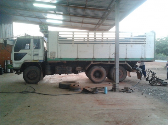 MITSUBISHI FUSO FN215 เครื่อง 260 HP EK100 รถพ่วงแม่+ลูก ลูก 2 คานดั๊มพ์ แม่กระบะดั๊มพ์มิเนียม 12 ตันสภาพสวย ช่วงล่างของ FN527 เพลาบุ๋ม ลูก 2 คานกระบะดั๊มพ์เหล็กสภาพสวยไม่มีผุ เครื่องวางใหม่อย่างดีลงเล่มถูกต้อง ภายในเก๋งสวยครบ พวงมาลัยเพาเวอร์ ช่วง