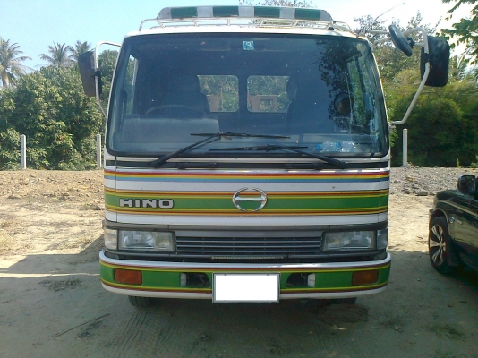 รถ 6 ล้อ เทเลอร์บรรทุกรถเกี่ยว HINO FD 3 H 195 แรงม้า