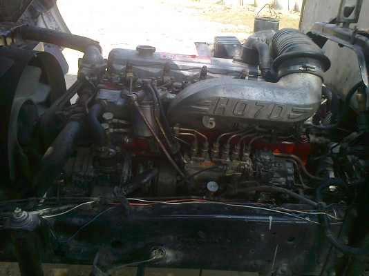 รถ 6 ล้อ เทเลอร์บรรทุกรถเกี่ยว HINO FD 3 H 195 แรงม้า