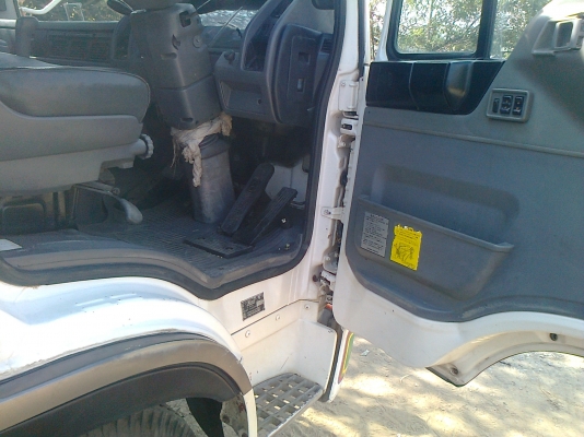 รถ 6 ล้อ เทเลอร์บรรทุกรถเกี่ยว HINO FD 3 H 195 แรงม้า