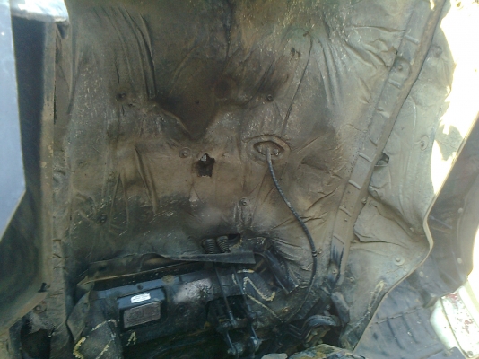 รถ 6 ล้อ เทเลอร์บรรทุกรถเกี่ยว HINO FD 3 H 195 แรงม้า