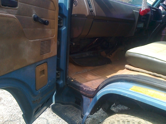 ขาย 6 ล้อ NPR59LK 115 แรงม้า กระบะเหล็ก รถห้างแท้