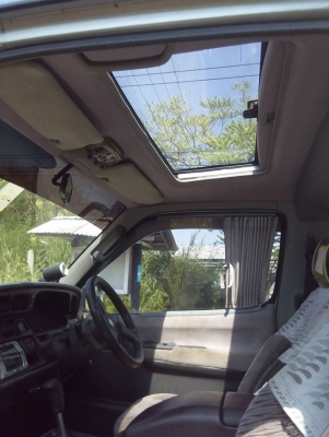 รถตู้ Super Custom กว้างนั่งสบายกว่ารถเก๋ง เจ้าของขายเอง ราคาไม่แรง ใช้งานได้ปกติ