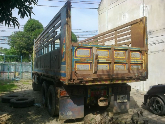 ขายสิบล้อดั๊มพ์ ISUZU 210 วางเครื่อง 240 คัทซีสวยไม่มีผุ ยางใหม่ทุกเส้น มีลำโพงลากลูก ทะเบียนพร้อมโอน