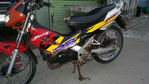 แด็ซ ปี42 เดิมๆเครื่องดีมาก 10000 บาท