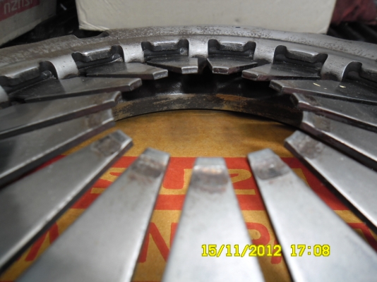 ขายหวีครัช+แผ่นครัช ของเดิมติดรถ  ขายถูกเลยคราฟ