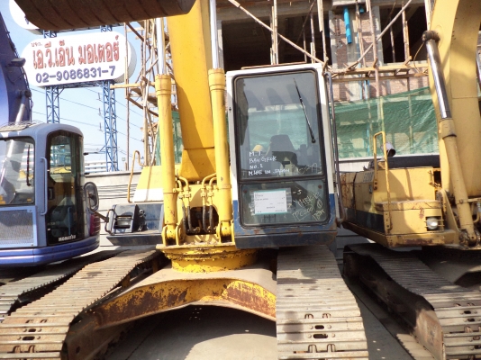 PC200-5-54767รถขุดKOMATSUตอนนี้รถจอดที่(CSนวนคร)ครับ PC200-5-54767รถขุดKOMATSUตอนนี้รถจอดที่(CSนวนคร)ครับ