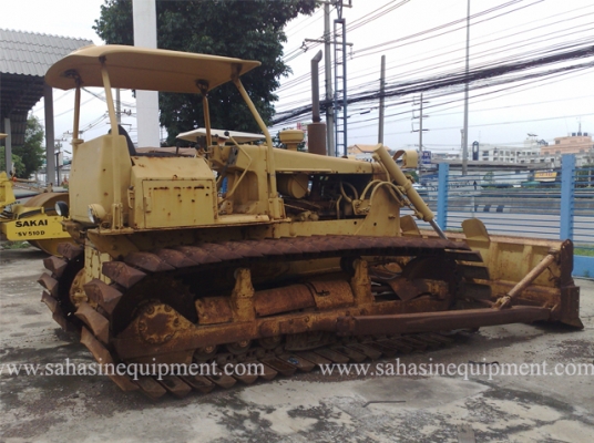 รถแทรคเตอร์ D5B บจก.สหสินอีควิปเม้นท์ โทร.081-5851880, 02-5168100-1 www.sahasinequipment.com