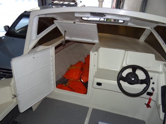 ขายเรือ 16 ฟุต สภาพใหม่พร้อมใช้เครื่อง TOHATSU 50 แรง 081-4307676