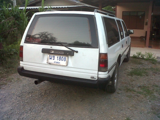 ขายรถอีซุซุ แวน สีขาว รถบ้านเดิมๆ สภาพดี เจ้าของขายเอง ลดเหลือ 185000