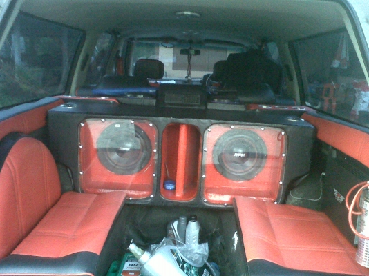 ขายรถอีซุซุ แวน สีขาว รถบ้านเดิมๆ สภาพดี เจ้าของขายเอง