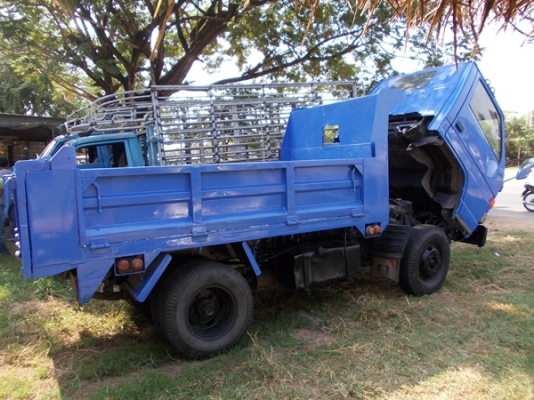 ขายด่วน รถหกล้อดั้มเล็ก ISUZU 110 NKR ราคาถูกต่อรองได้ พวงมาลัยพาวเวอร์ พร้อมใช้งาน ติดต่อด่วน โทร 0876414953 มอส!!