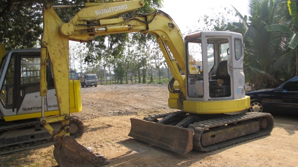 ขายรถแบคโฮ  มือสอง สภาพดี พร้อมใช้งาน นำเข้าจากญี่ปุ่น