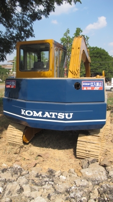 ขายรถแบคโฮ KOMATSU PC60 รุ่น 5 มือสอง สภาพดี มีแอร์ พร้อมใช้งาน นำเข้าจากญี่ปุ่น