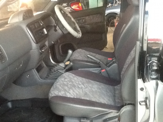 MITSUBISHI L200-STRADA GRANDIS 4Dr GLS 2.8 MT 4WD ปี 2001 MITSUBISHI L200-STRADA GRANDIS 4Dr GLS 2.8 MT 4WD ปี 2001