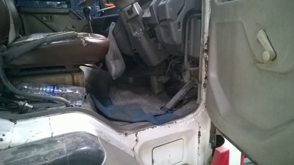 ขายฺฺฺฺฺฺ...รถ6ล้อบรรทุกน้ำมัน FUSO FK455M ถัง 9000ลิตร รถสวยมาก เจ้าของขับเอง เล่มพร้อม