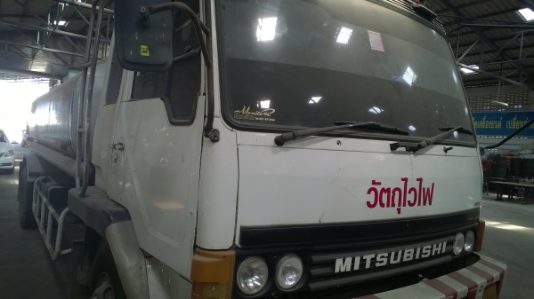 ขายฺฺฺฺฺฺ...รถ6ล้อบรรทุกน้ำมัน FUSO FK455M ถัง 9000ลิตร รถสวยมาก เจ้าของขับเอง เล่มพร้อม