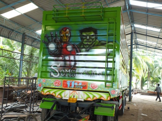 ลูกพ่วงคอกสูง 2.2 ม. 3 เพลา เพิ่งต่อเสร็จ สนใจโทรคุยกัน 081-9176906  ปิ่นครับ