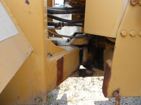 ขายรถตักเอวอ่อน TCM รุ่น 808 ล้อยาง เครีองดีเซล 4 สูบ ขายรถตักเอวอ่อน TCM รุ่น 808 ล้อยาง เครีองดีเซล 4 สูบ