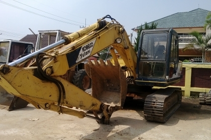 ขายรถขุด kobelco sk120  m///    ลดแล้วนะคับ 970000