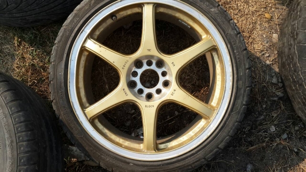 แม็กขอบ 18x8  5รู100  114  พร้อมยาง  มีดุ้ง1 ล้อ