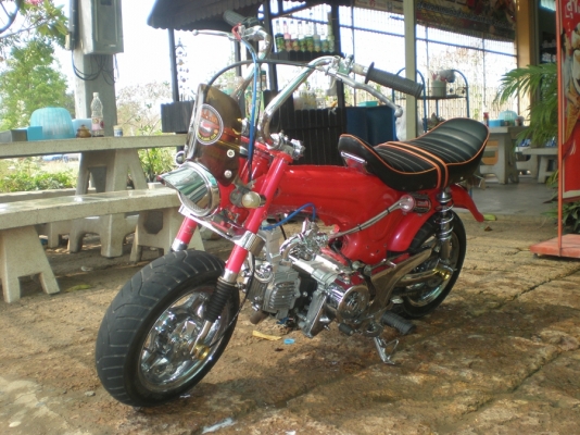 ขาย Honda Dax เครื่องไลฟาน 110 cc. เพื่อให้ท่านที่กำลังมองหาอยากเอาไว้ขี่สักคัน ในราคาสุดคุ้ม 12,500 บาท (ราคานี้ไม่รวมส่งนะคร๊าบ)