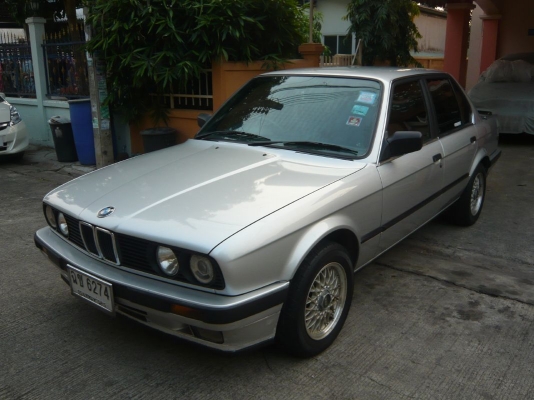 BMW 318i โฉม E30 เครื่องM40 รถสวยสภาพพร้อมใช้มาก BMW 318i โฉม E30 เครื่องM40 รถสวยสภาพพร้อมใช้มาก
