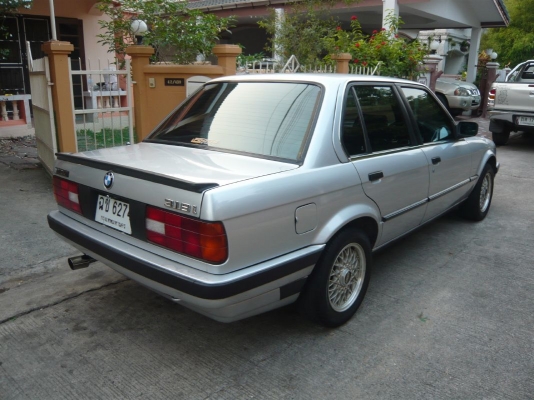 BMW 318i โฉม E30 เครื่องM40 รถสวยสภาพพร้อมใช้มาก BMW 318i โฉม E30 เครื่องM40 รถสวยสภาพพร้อมใช้มาก