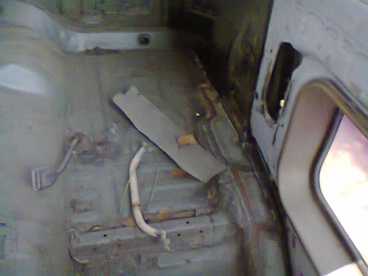 หังเก๋งHINO  F18-F17 (หัวนอก)   30,000บาทต่อรองได้ครับขายให้อู่เรือทอง(แม่กลอง)แล้วครับ ขอบคุณครับ ส่งให้พรุ่งนี้ครับ 20-3-56