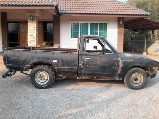 ฝากขายดัสสันช้างเหยียบ 4 ขอ ดีเซล 2200 เอกสารครบภาษีขาดปี 51 ขาย 28000 บาท