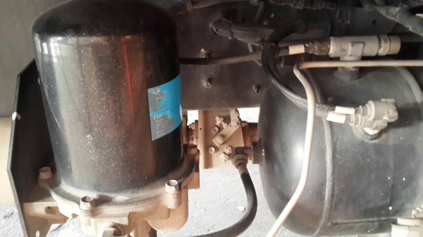 ขายรถ 6 ล้อ Hino FG1J ตู้แห้ง 10 บาน